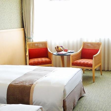 Chateau De Chine Hotel Hualien Esterno foto A room at the hotel