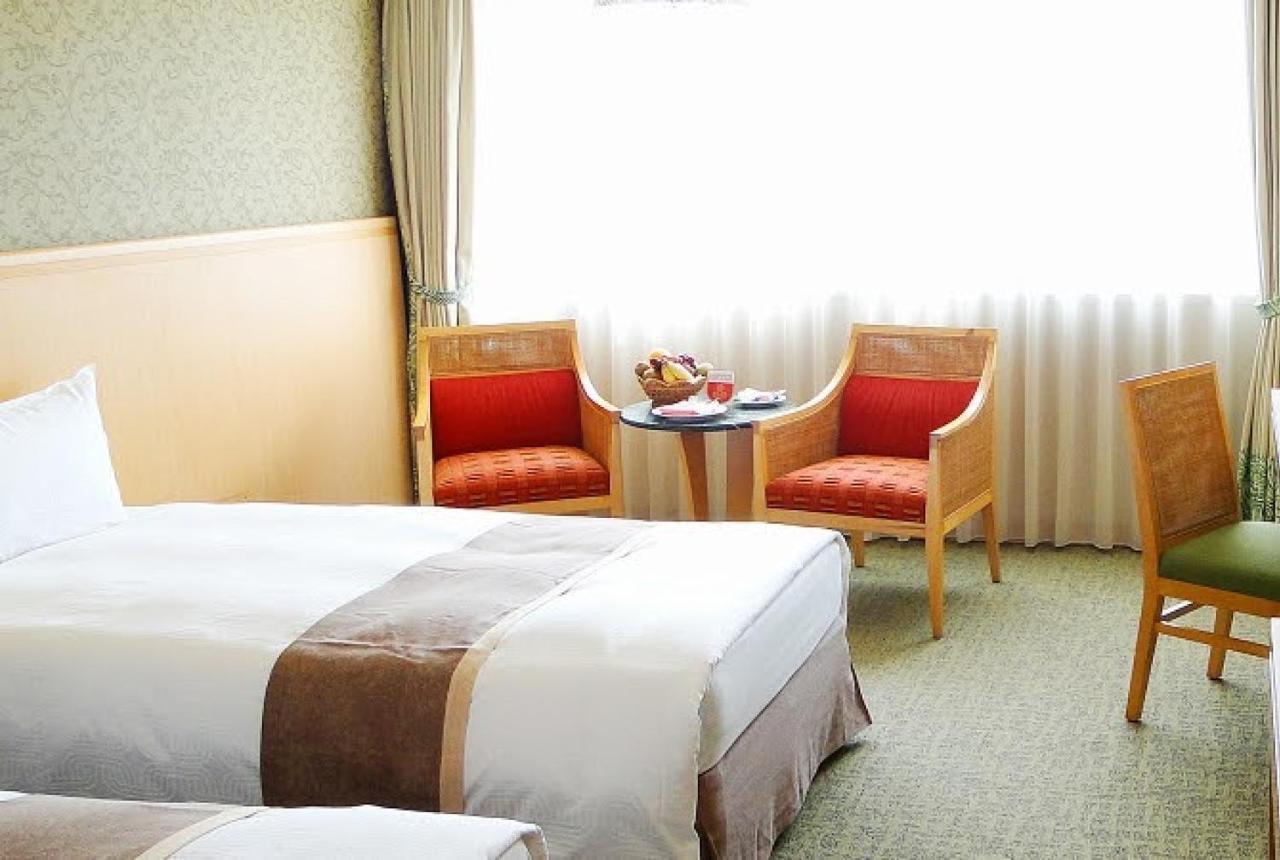 Chateau De Chine Hotel Hualien Esterno foto A room at the hotel