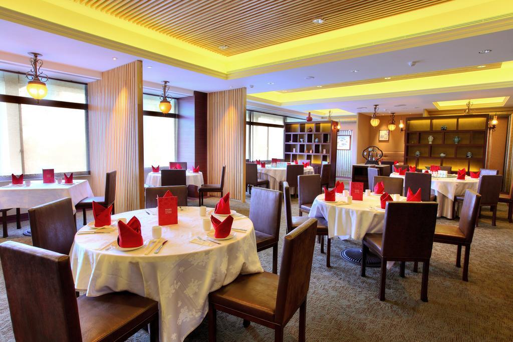 Chateau De Chine Hotel Hualien Esterno foto Restaurant