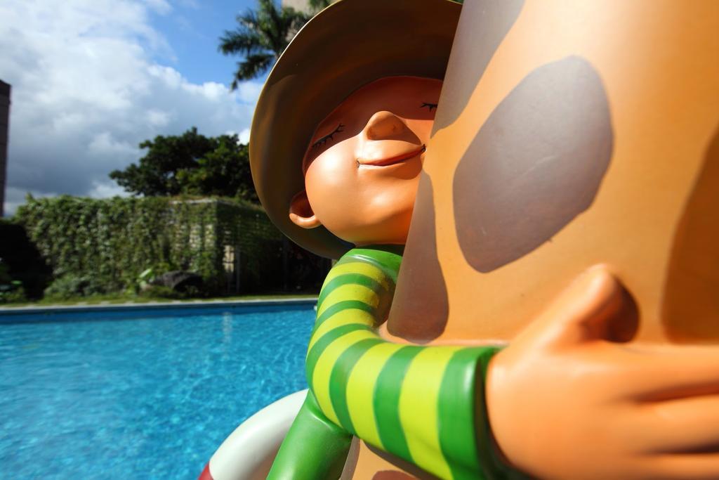 Chateau De Chine Hotel Hualien Esterno foto The character of Little Nemo