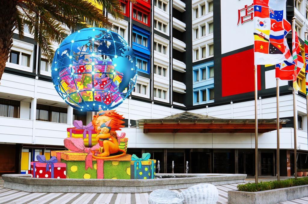Chateau De Chine Hotel Hualien Esterno foto The 100th Anniversary of the University