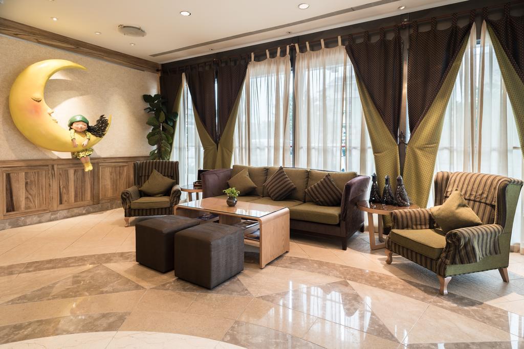 Chateau De Chine Hotel Hualien Esterno foto The lobby of the hotel