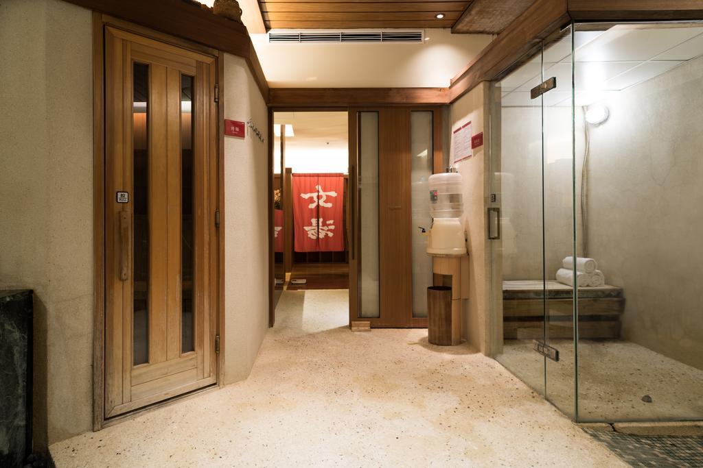 Chateau De Chine Hotel Hualien Esterno foto The interior of the hotel